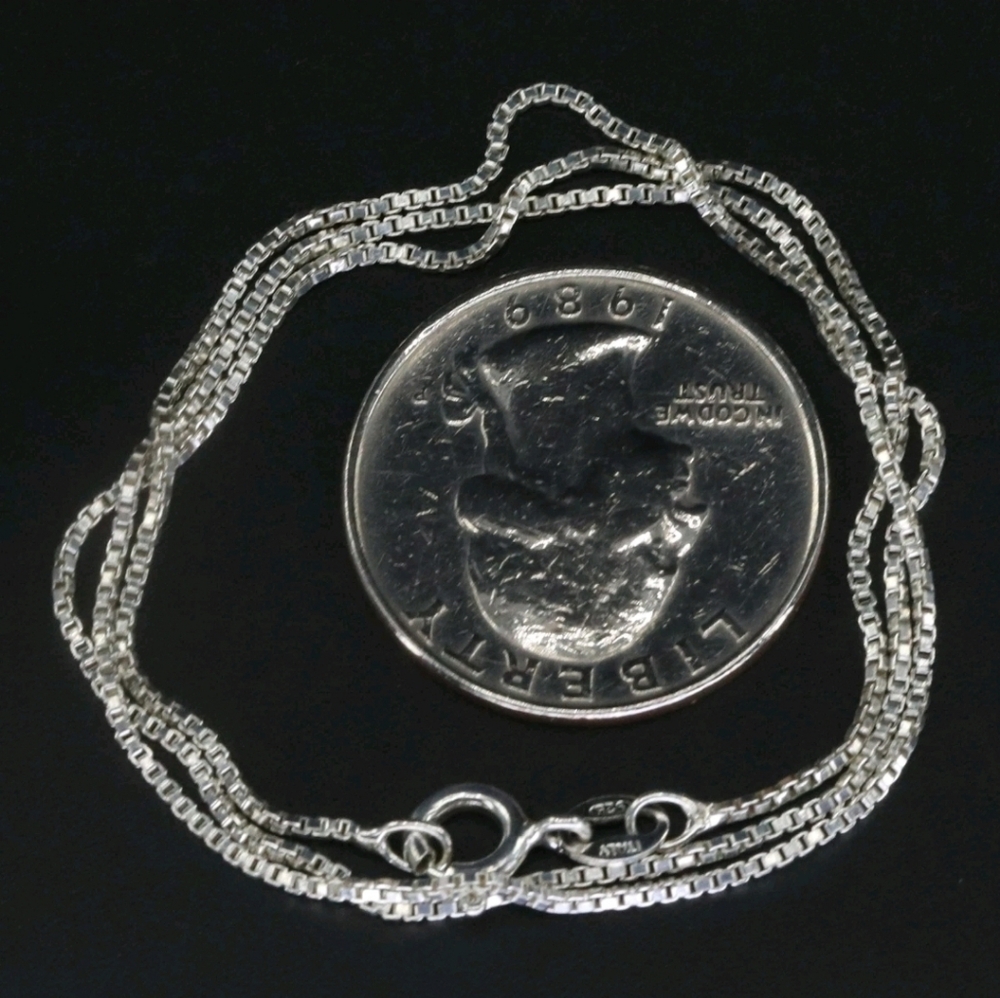 Sterling Silver - ITALY 1mm Box Chain 16" Necklace - 2g - Picture 4 of 5